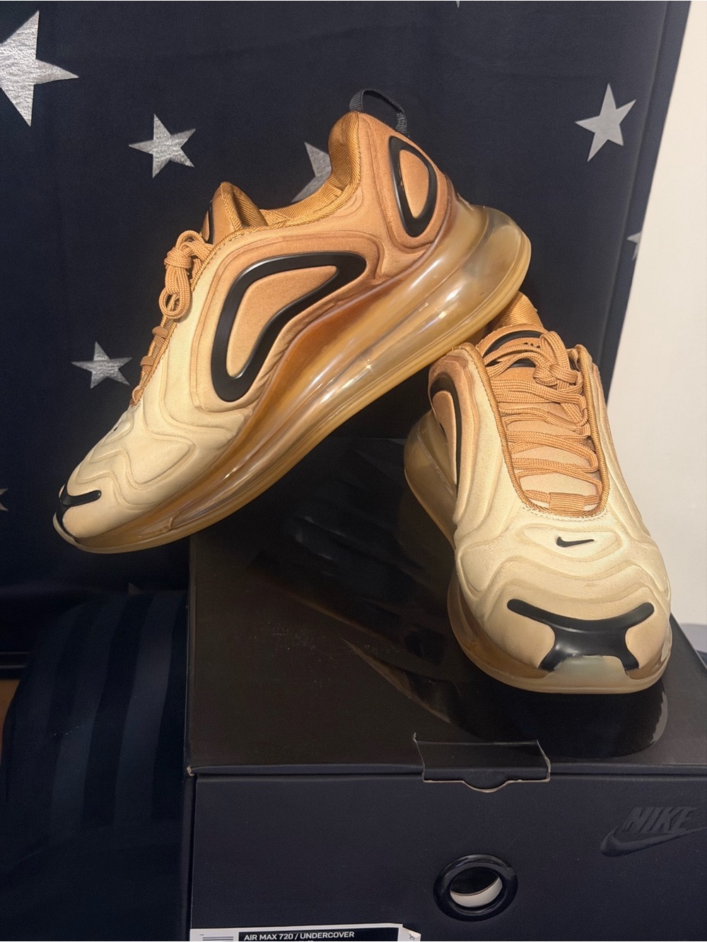Nike Air Max 720 in the 'Desert' Sz 8 (no box) - Picture 4 of 9